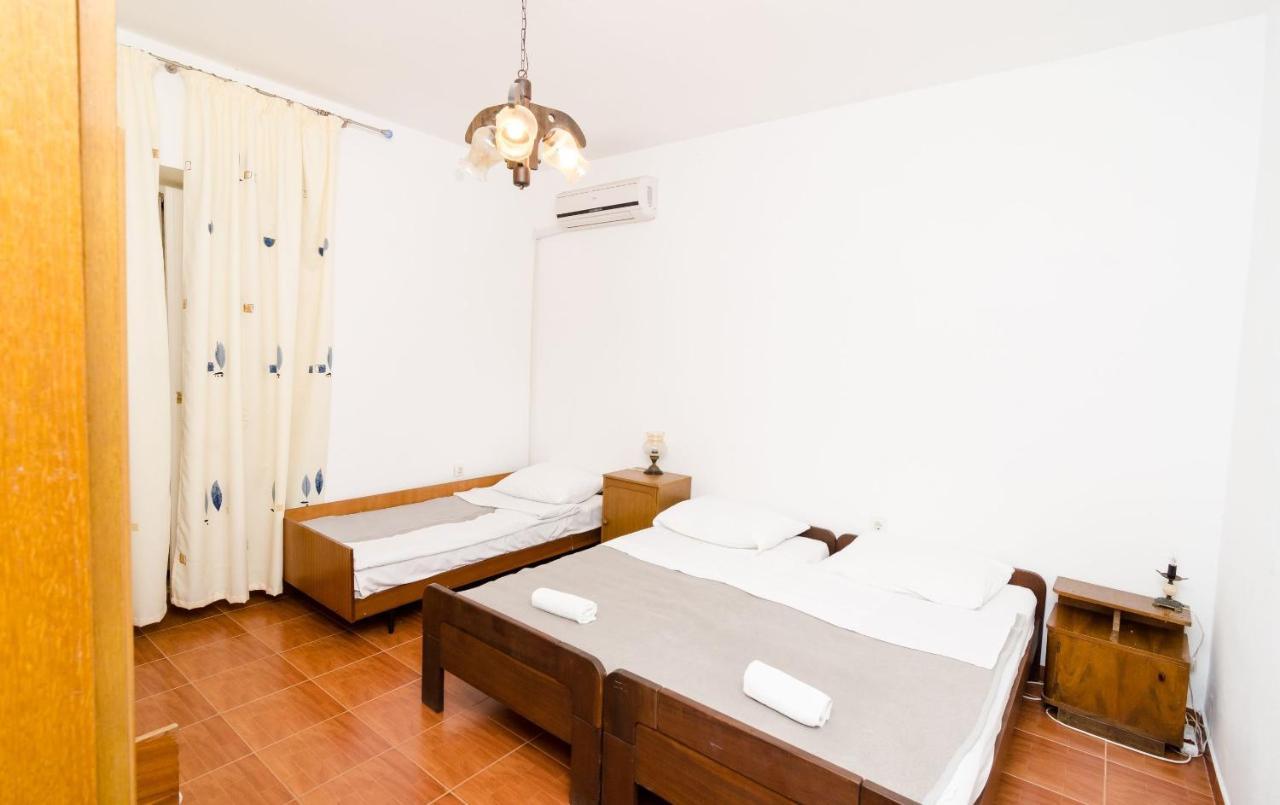 Guest House Kiko โปเมนา ภายนอก รูปภาพ