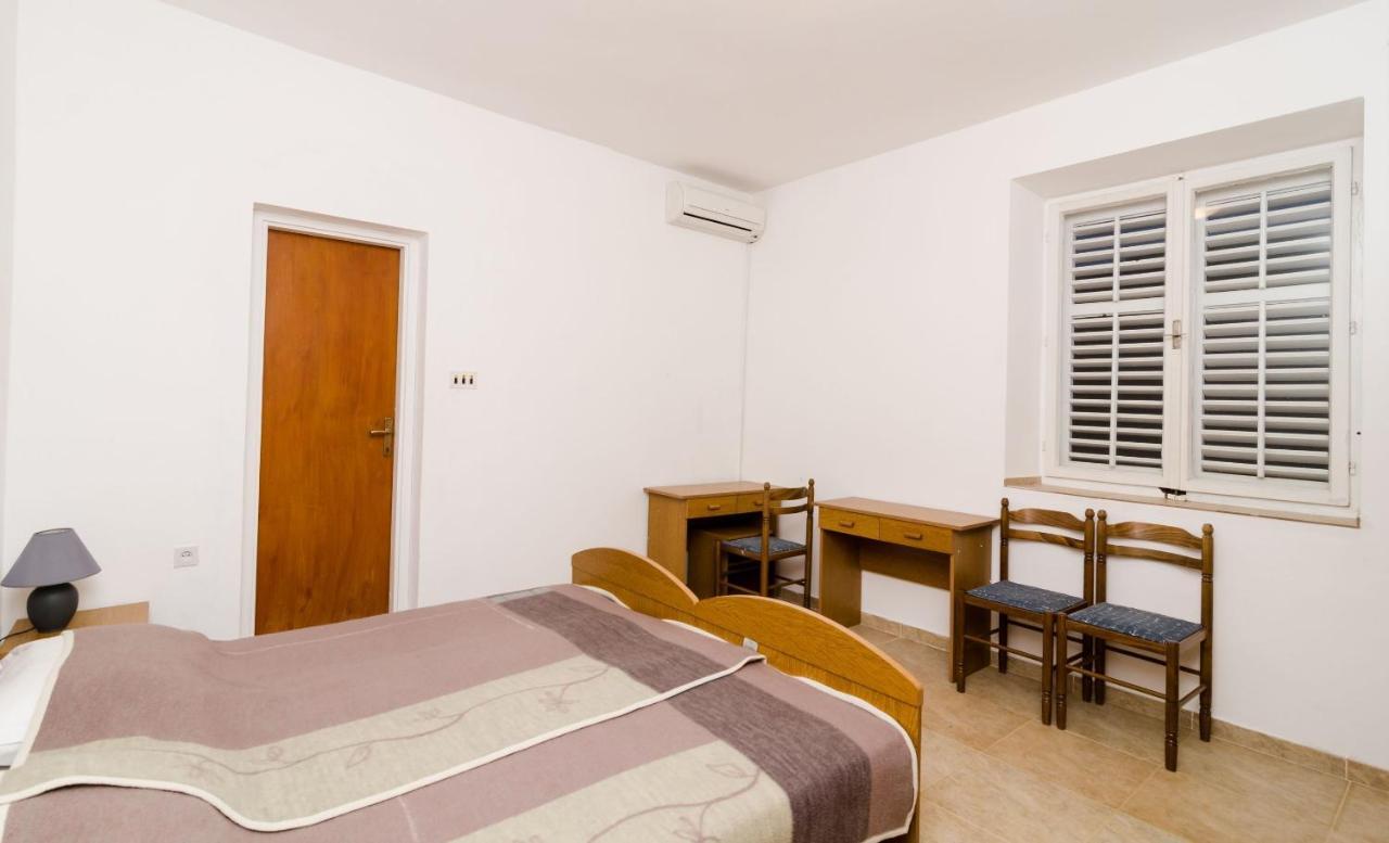 Guest House Kiko โปเมนา ห้อง รูปภาพ