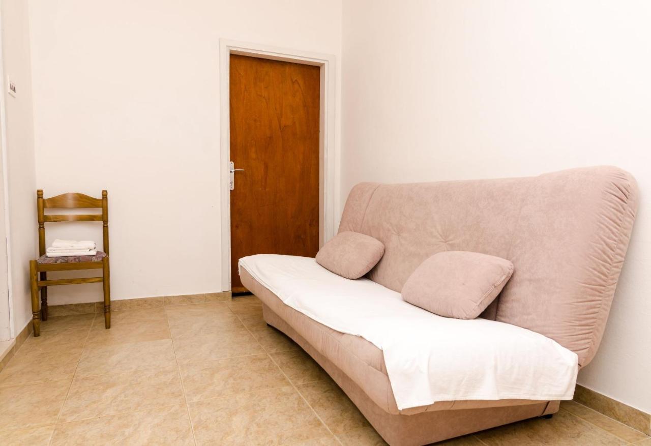 Guest House Kiko โปเมนา ห้อง รูปภาพ